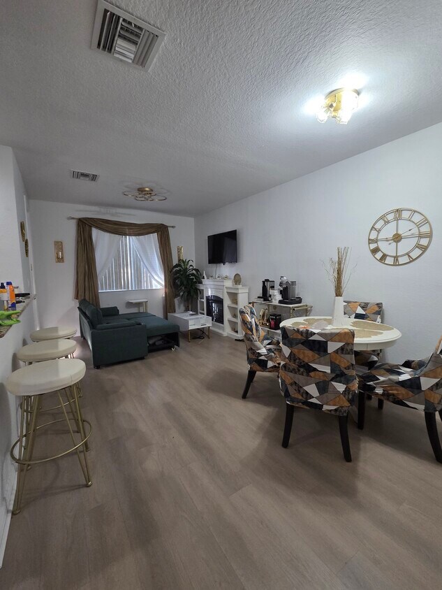 Photo - 6036 SW 19th Ct (North Lauderdale, FL)