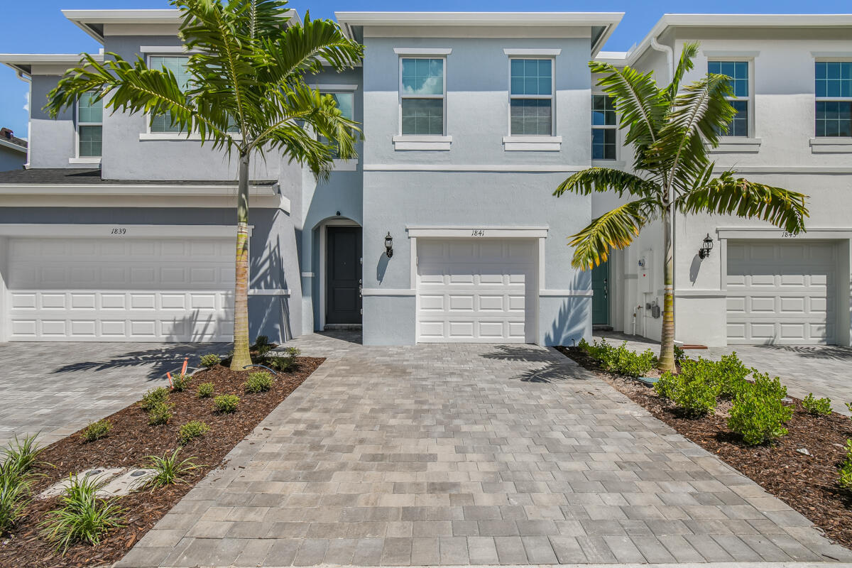 Foto principal - 1841 Roxy Way