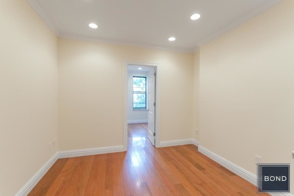 Building Photo - 155-161 E. 99th Street