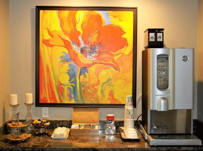 Foto del edificio - 320 Aster Lane