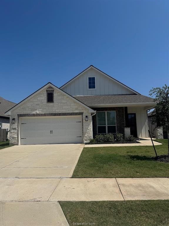 Southern Point Subdivision with Pool, Basketball and Pickleball. Includes washer and dryer in the... - Southern Point Subdivision with Pool, Basketball and Pickleball. Includes washer and dryer in the...