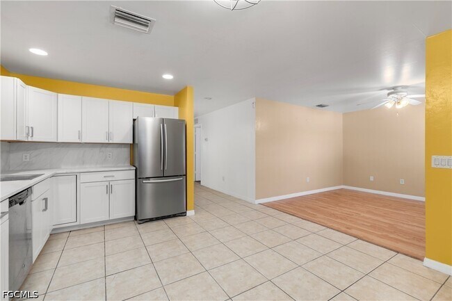 Foto del edificio - 2405-2407 George Ave S