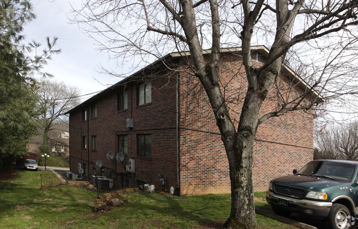 1437 S Ave, Jefferson City, TN 37760 Apartments in Jefferson