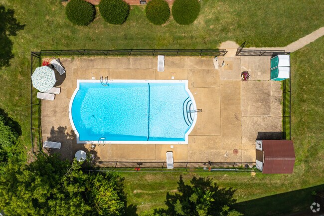 Piscina - Manchester Arms Apartments