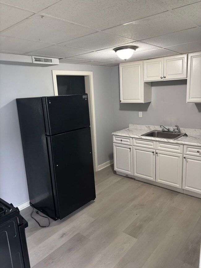 Building Photo - 19-21-21 Shelley Ct