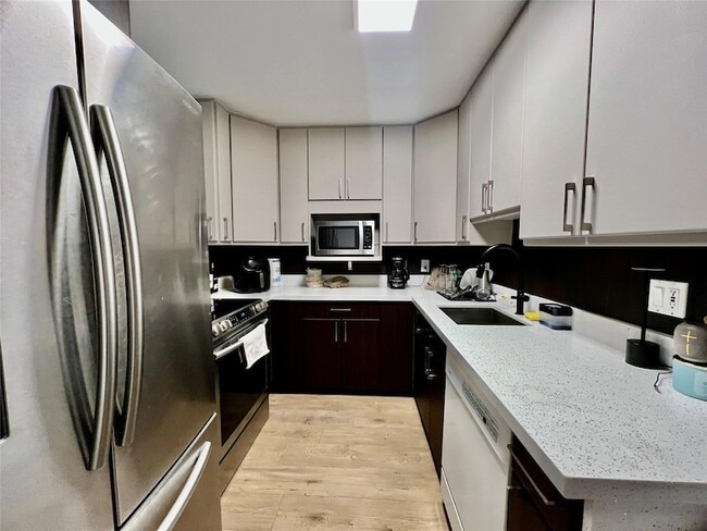 Foto del edificio - 7787 SW 86th St