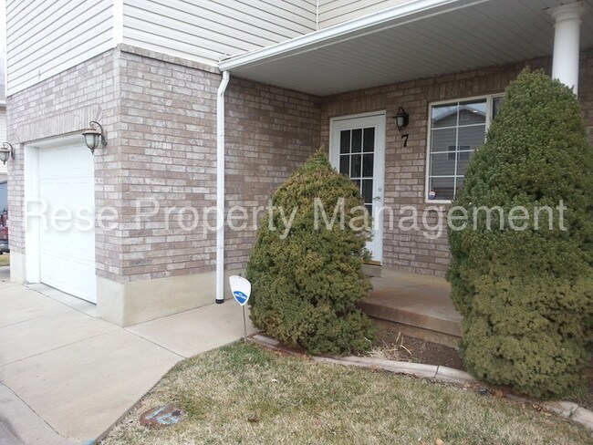 Building Photo - 203 W 4900 S