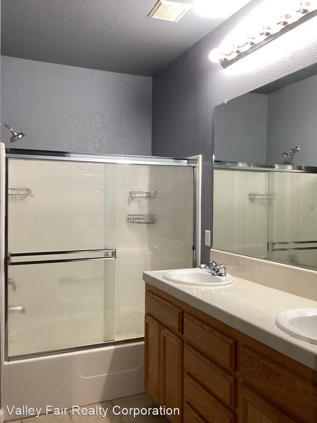 3 br, 2 bath House - 1147 SAM RIDER WAY SU... - 4