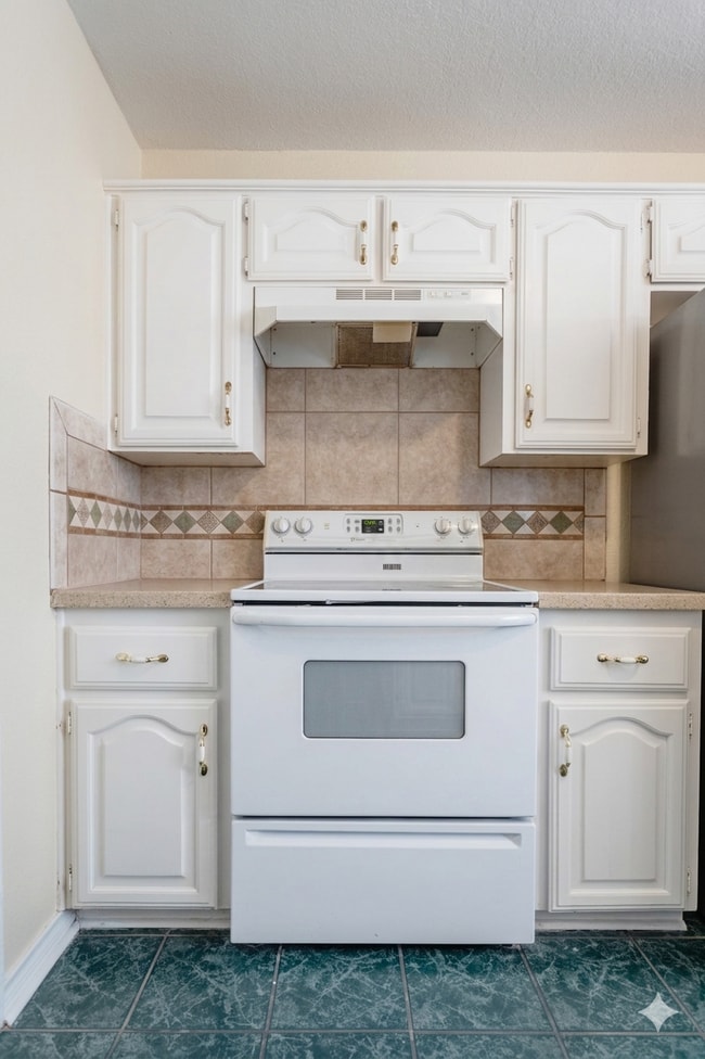 Building Photo - 5427 Denmans Loop
