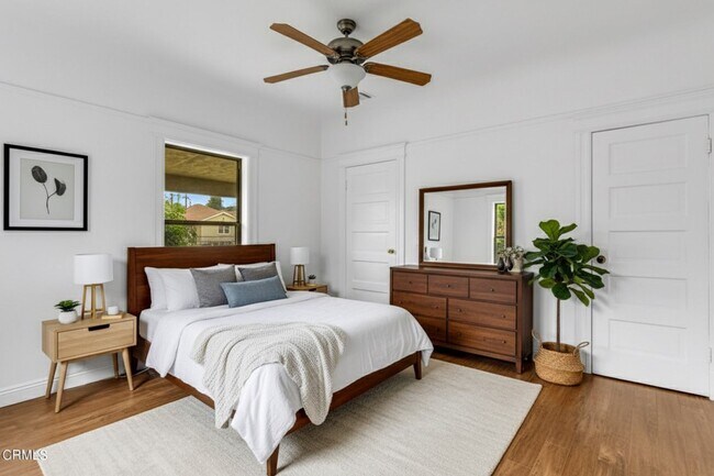 Foto del edificio - 1492 W 28th St