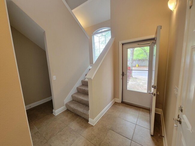 Building Photo - 2196 Hadleigh Hills Ct