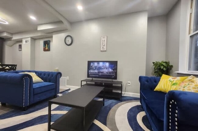 Foto del edificio - 708 N Madeira St