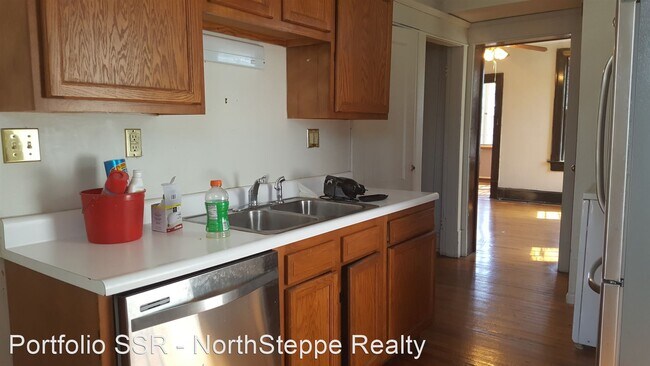 Foto del edificio - 3 br, 1 bath Apartment - 4-16 E Norwich Av...