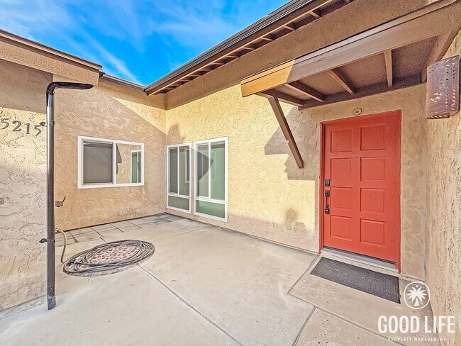 Foto del edificio - Beautiful 2BD/2BA House in Bonita W/ A/C, W/D, Backyard Patio, 2-Car Garage, & Community Pool/Spa!