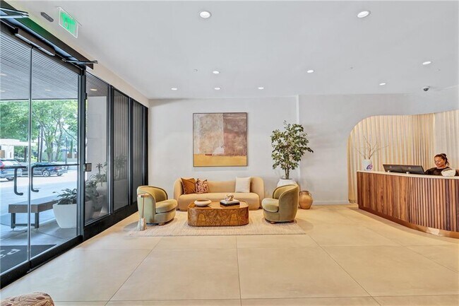 Foto del edificio - 2460 Peachtree Rd