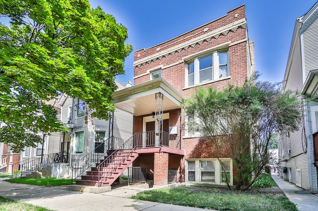 Primary Photo - 3231 N Ridgeway Ave