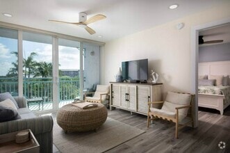 Building Photo - 3635 Seaside Dr