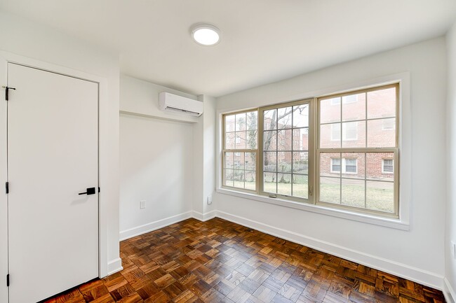 Interior Photo - Pinnacle Apartments