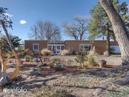 Primary Photo - 2416 Venetian Way SW
