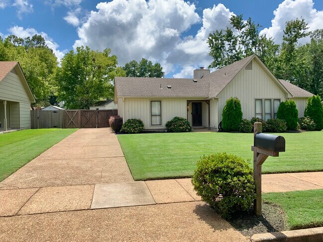 Foto del edificio - 6933 Aspenhill Dr