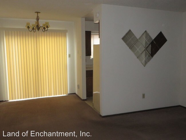 Foto del edificio - 8333 Comanche Rd NE