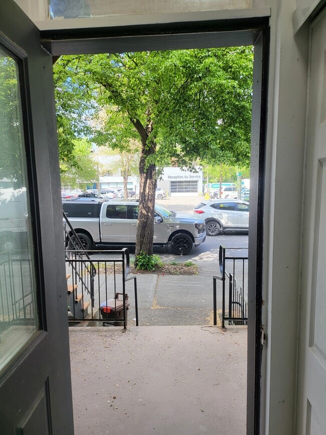 Photo du bâtiment - 5136 Av Papineau