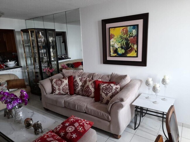 Foto del edificio - 1301 NE Miami Gardens Dr
