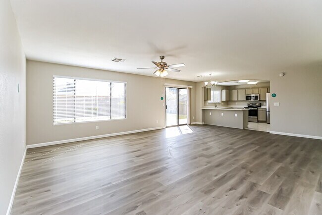 Foto del edificio - 4537 N 87th Ave