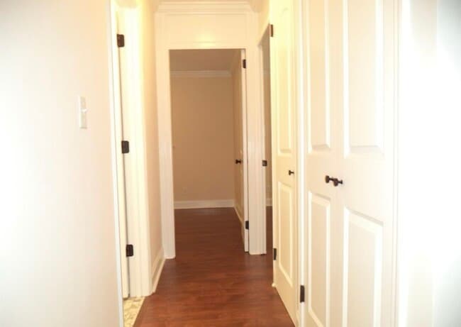 Foto del edificio - 300 N Plymouth Rd NW