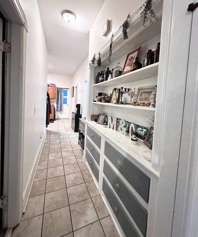 Building Photo - 1050 Wendell Ave