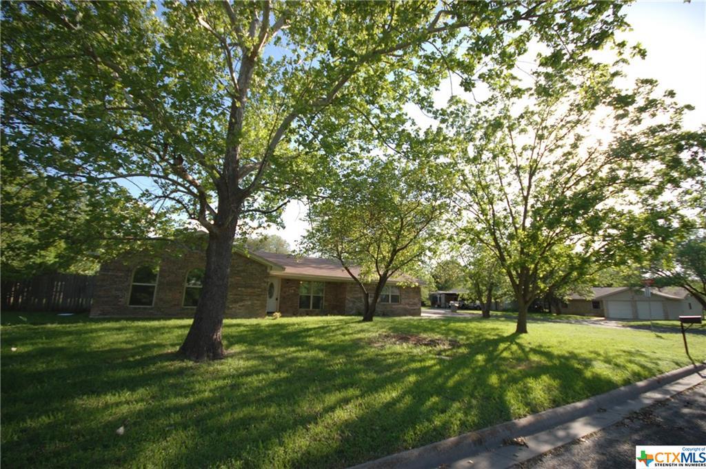 Primary Photo - 202 E Cherokee Dr
