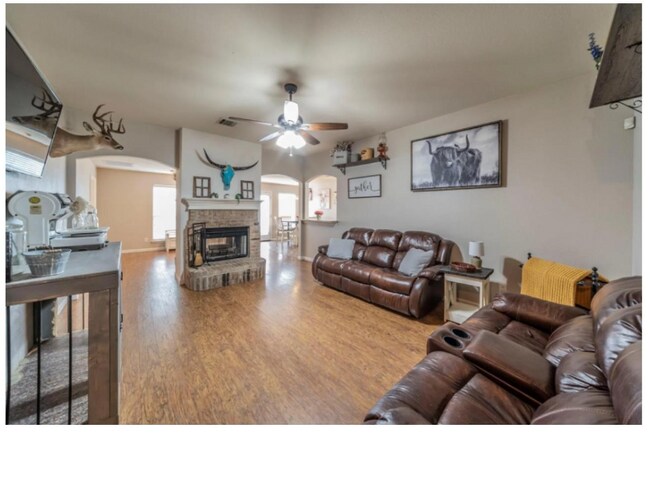 Foto del edificio - 9101 Gristmill Ct