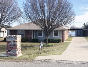 Building Photo - 3103 Acton School Rd