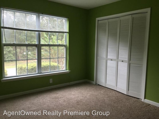 Building Photo - 4 br, 2.5 bath House - 100 Brick Greens Rd