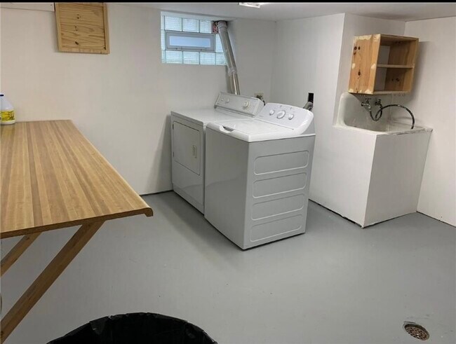 Foto del edificio - 307 Polk Ave