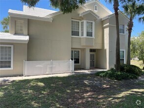 Building Photo - 7701 Carriage Homes Dr