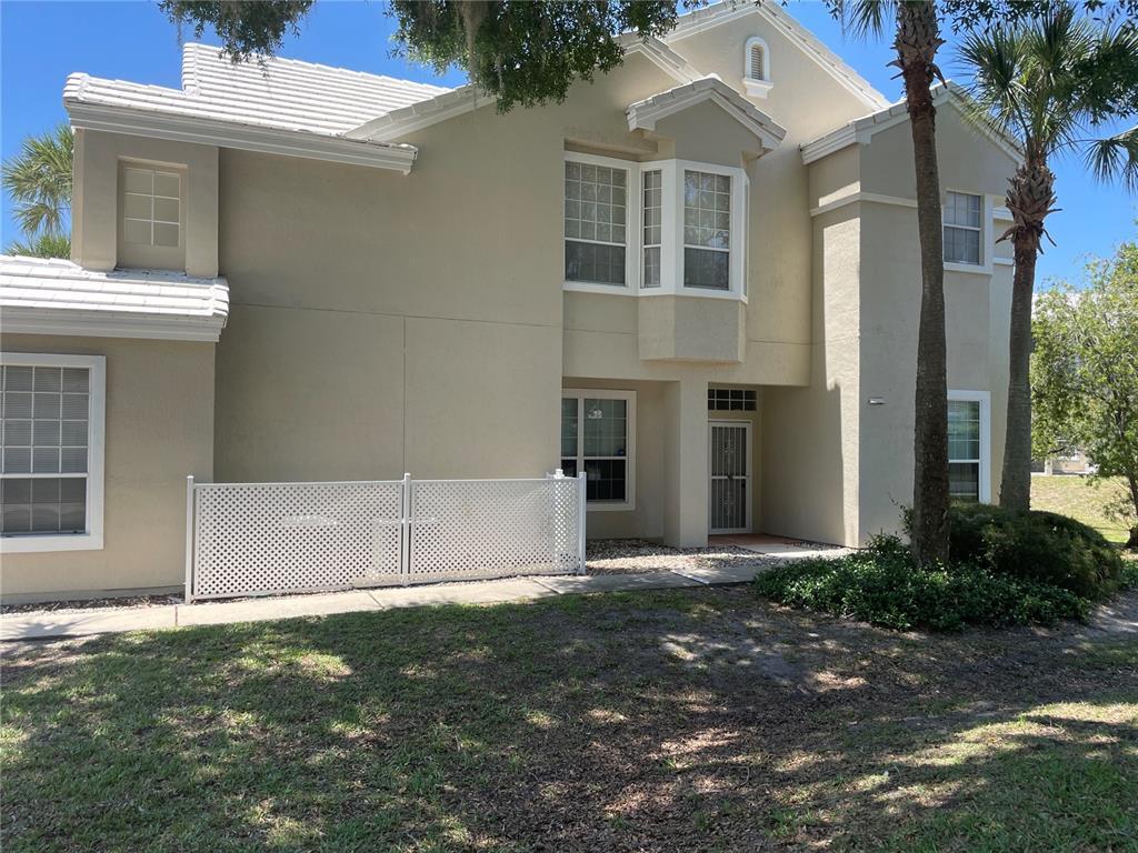 Foto principal - 7701 Carriage Homes Dr