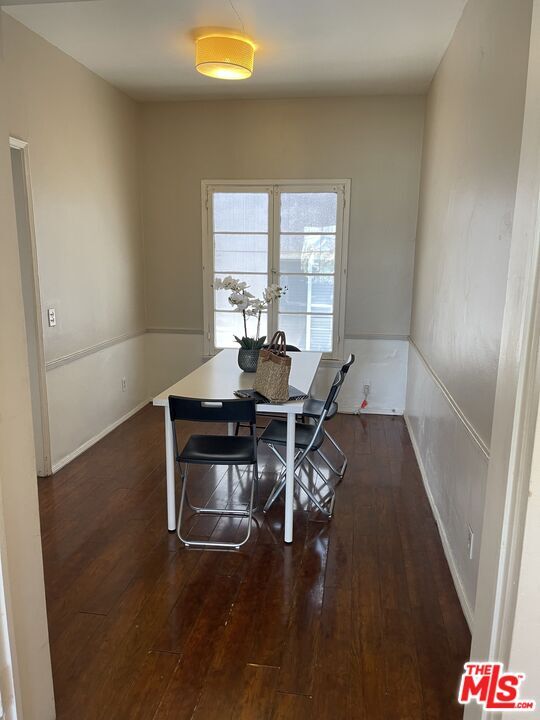 135 S Reeves Dr Unit Apt. B, Beverly Hills, CA 90212 Apartment for