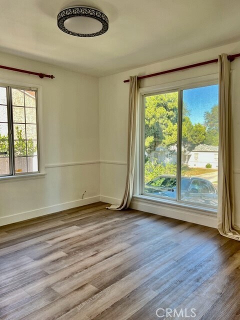 Building Photo - 511 De La Fuente St