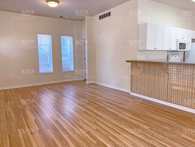 Foto del edificio - House on Howes!