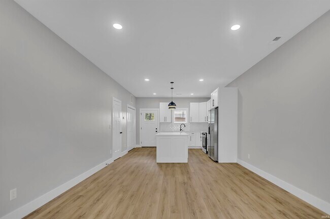 Foto del edificio - 204 E 17th St