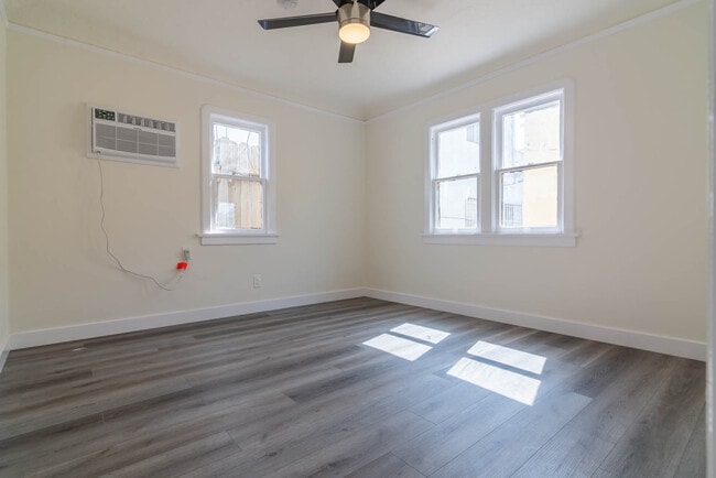 Bedroom - 616 N Alta Vista Blvd