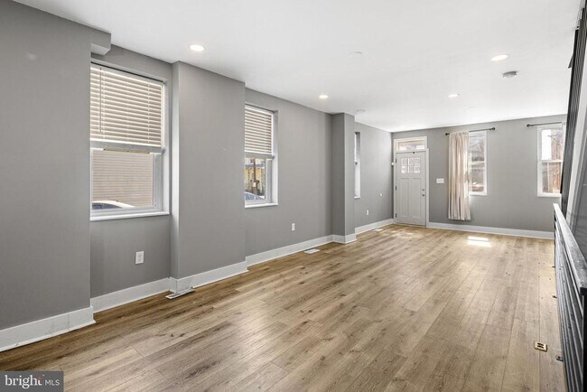 Foto del edificio - 4626 E Thompson St