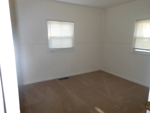 Building Photo - 1400 Rose del Dr