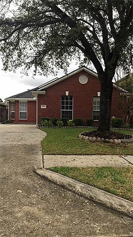 Building Photo - 11906 Oakner Dr