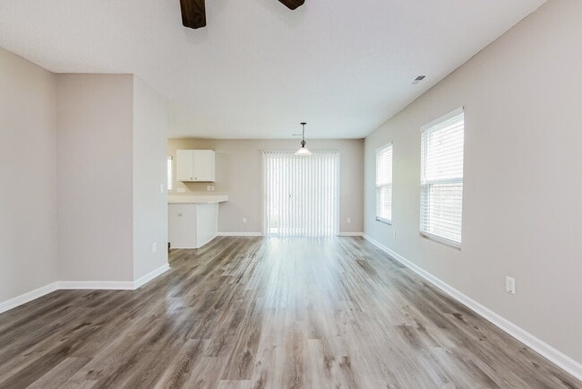 Foto del edificio - 8170 Cohosh Ct