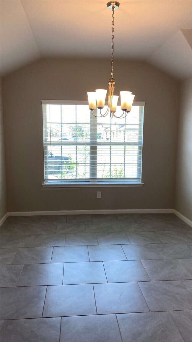 Building Photo - 29506 Breakwater Dr