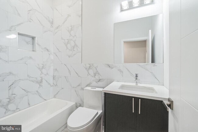 Foto del edificio - 2411 N 7th St