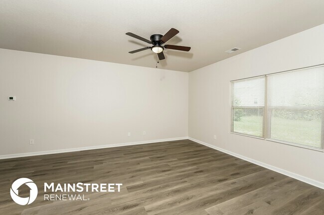 Building Photo - 950 Clover Cir