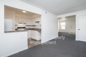 Building Photo - 1415 Forest Ln